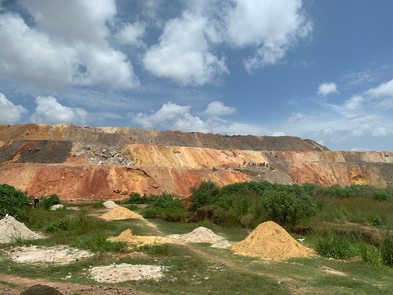 La miniera di Glencore a Kolwezi: qui si estrae il cobalto dei nostri smartphone.